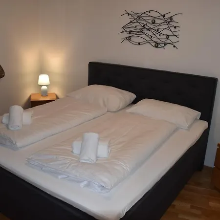 Apartment Nicola - By Four Seasons *